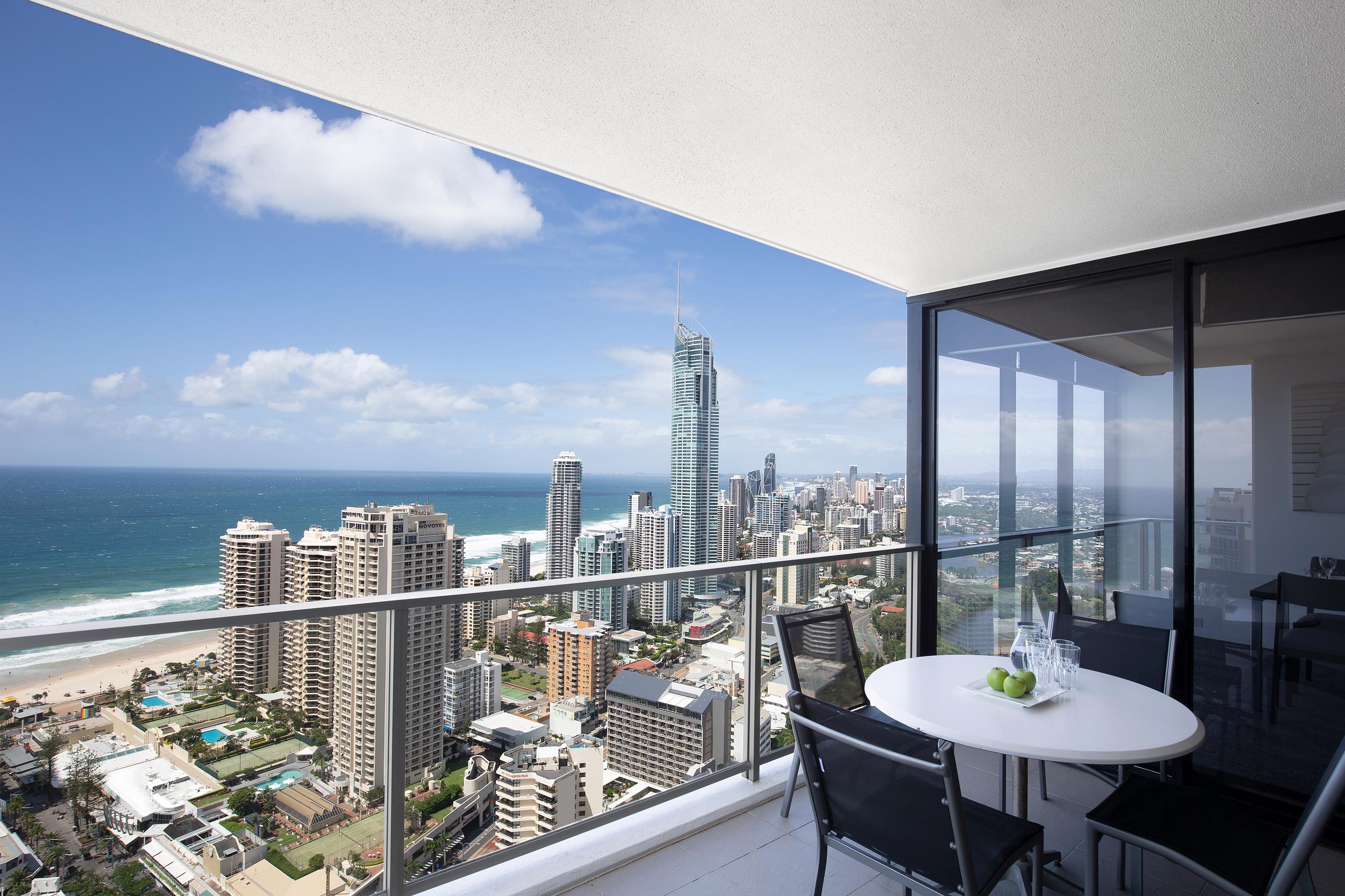 Mantra Circle On Cavill Aparthotel Gold Coast Exterior foto